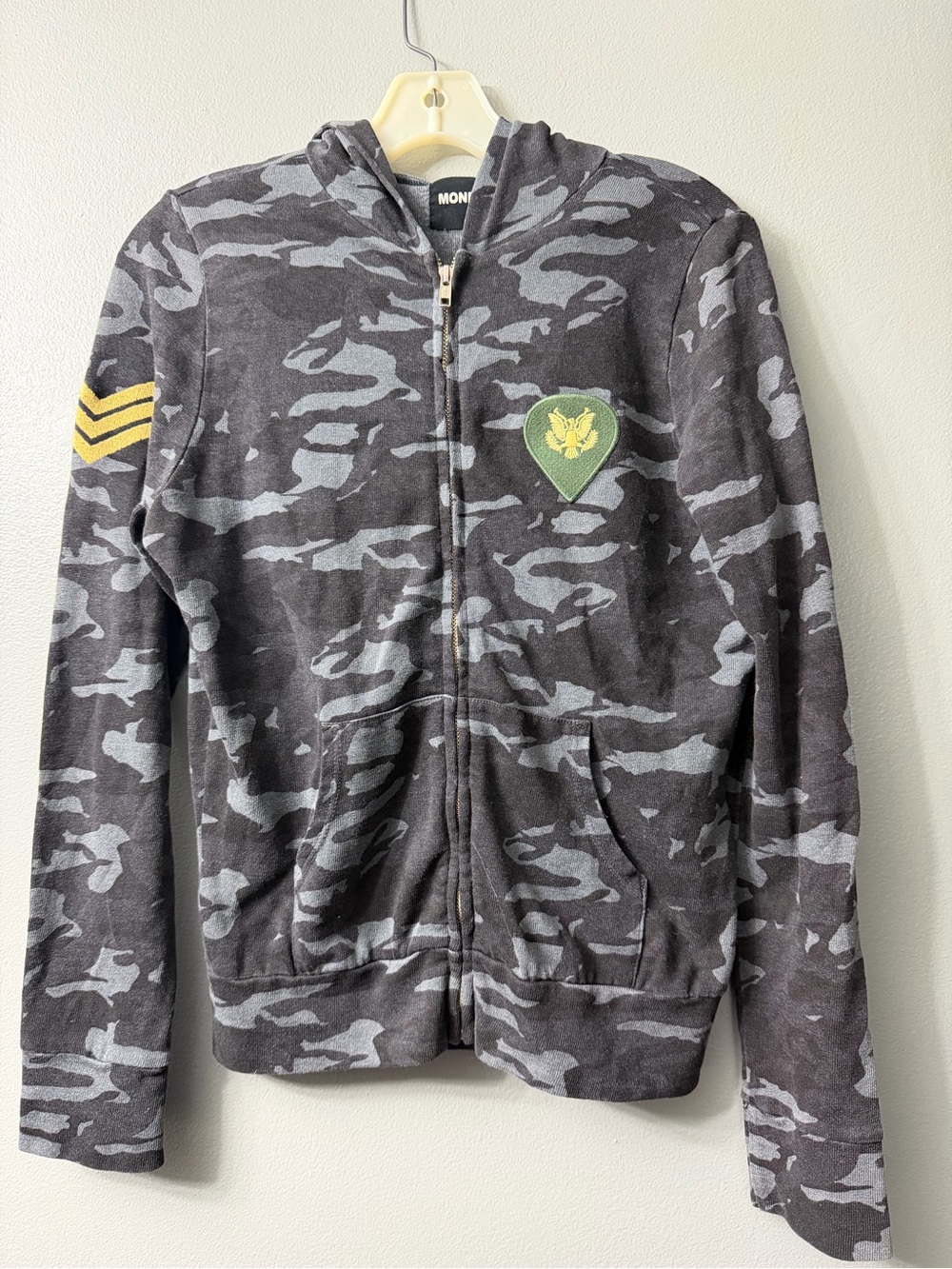monrow camo zip up hoodie XS